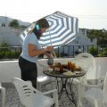 Frühstück auf der Terrasse.