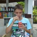 Für den Eintritt im Butterfly-Garden gab es einen Gutschein "Buy one-get one free" für die benachbarte Hotelbar. Wir gönnten uns leckere Smoothies.