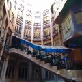 Diese Treppe führte zur Wohnung der Hausbesitzer. Die Mieter der anderen Wohnungen gingen durch das Treppenhaus.